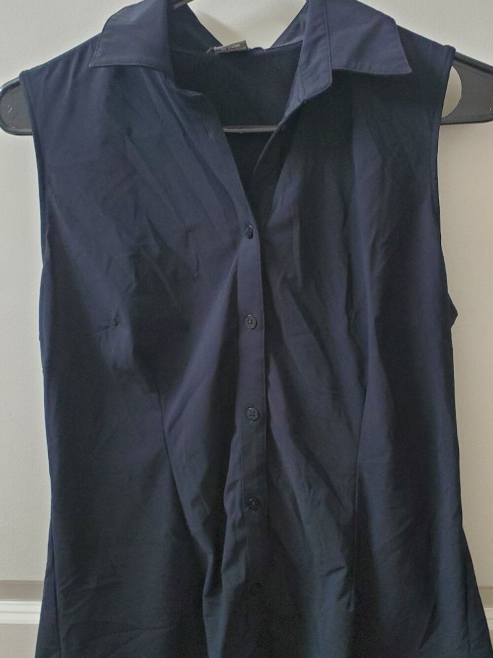 AMELIORA "The Annie" Sleeveless Button-Up Blouse M